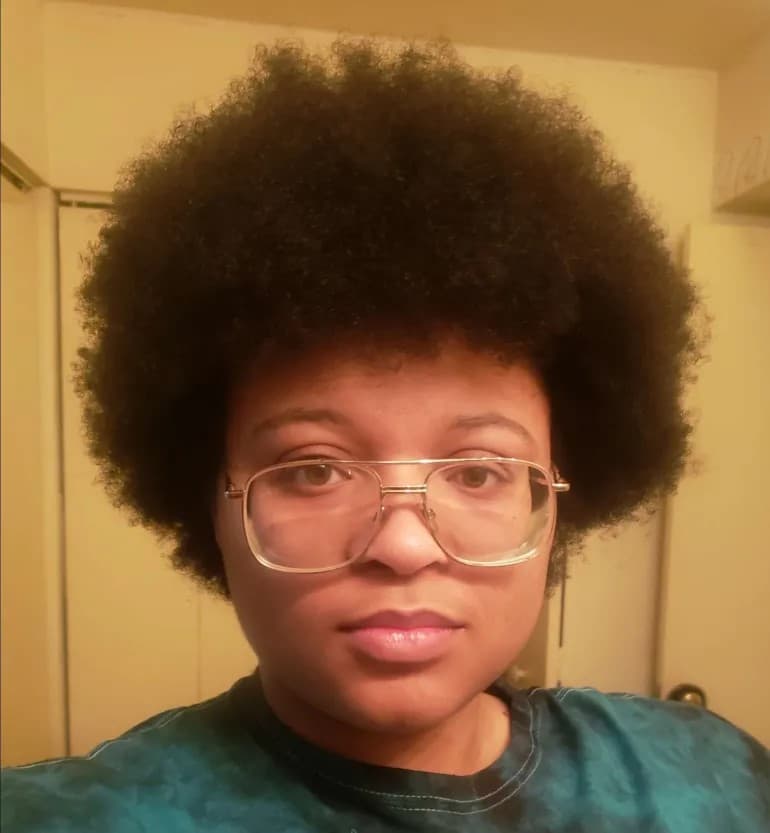 Elly Ward profile picture